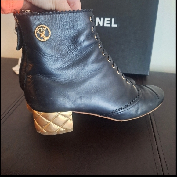 CHANEL Leather Booties - Picture 3 of 16